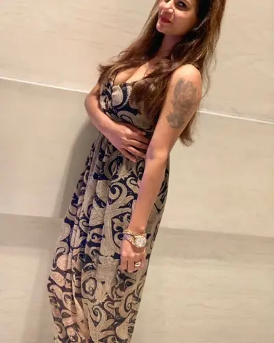 Kesli Escort